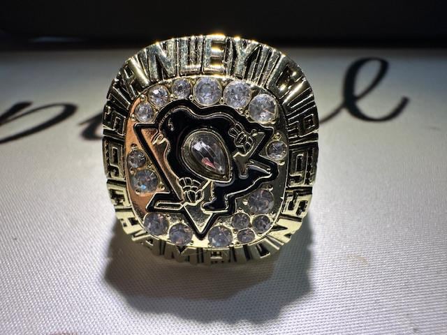 1991 Pittsburgh Penguins Stanley Cup Championship Ring Shadowbox Mario Lemieux