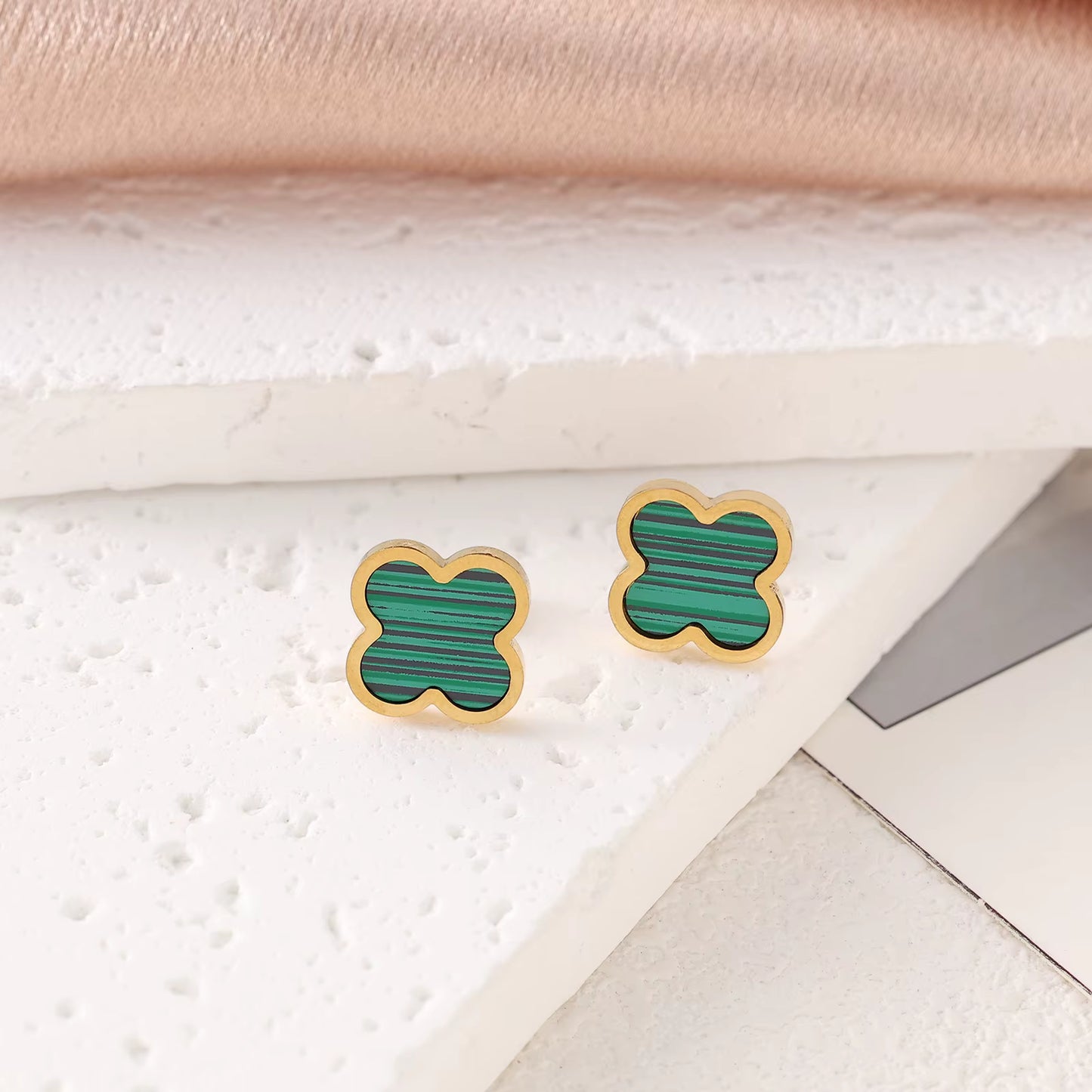 Four Leaf Clover Earrings 18mm