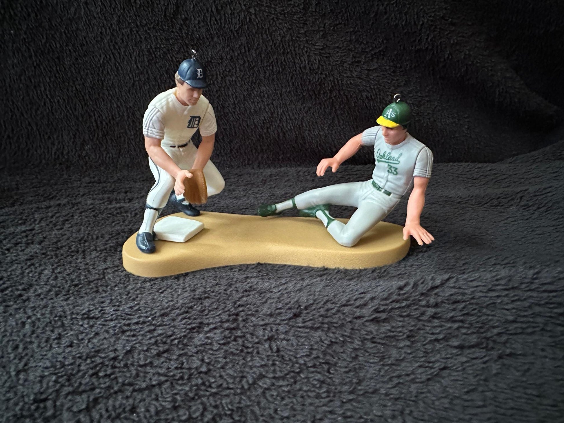 a5937038-f84c-459f-b2a5-663bb2b1f5ce