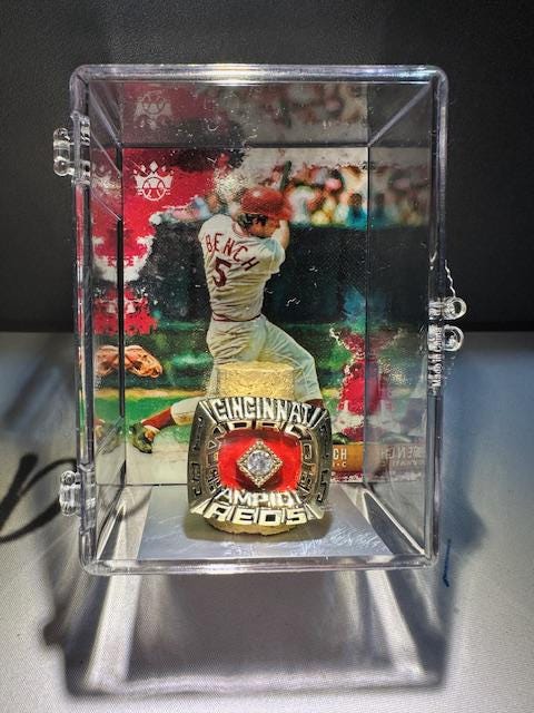 1975 Cincinnati Reds World Series Championship Ring Collector's Box with Card Pete Rose Johnny Bench