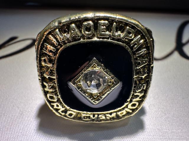 1967 Philadelphia 76ers Championship Ring Collector's Box Wilt Chamberlain