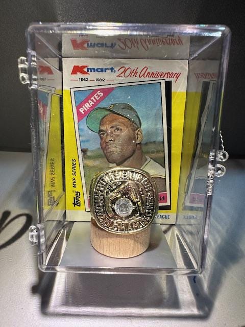 1960 Pittsburgh Pirates World Series Championship Ring Collector's Box Roberto Clemente Bill Mazeroski