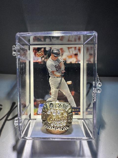 1983 Baltimore Orioles World Series Championship Ring Collector's Box Cal Ripken Jr Eddie Murray
