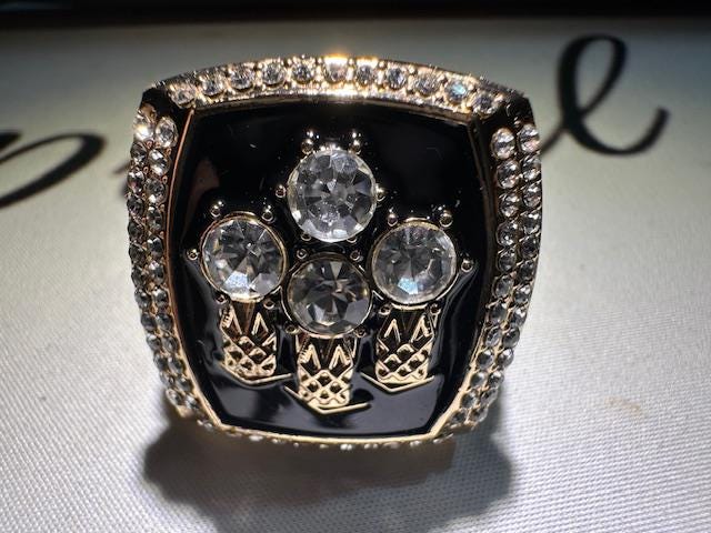 1995-96 Chicago Bulls World Championship Ring Shadowbox Michael Jordan