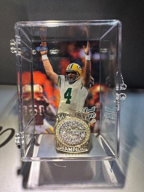 1996 Green Bay Packers Super Bowl Championship Ring Shadowbox Brett Favre