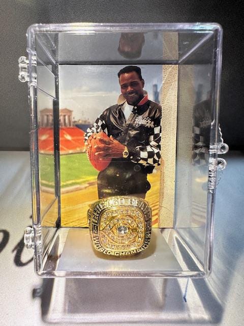 1985 Chicago Bears Super Bowl Championship Ring Shadowbox Walter Payton Mike Ditka