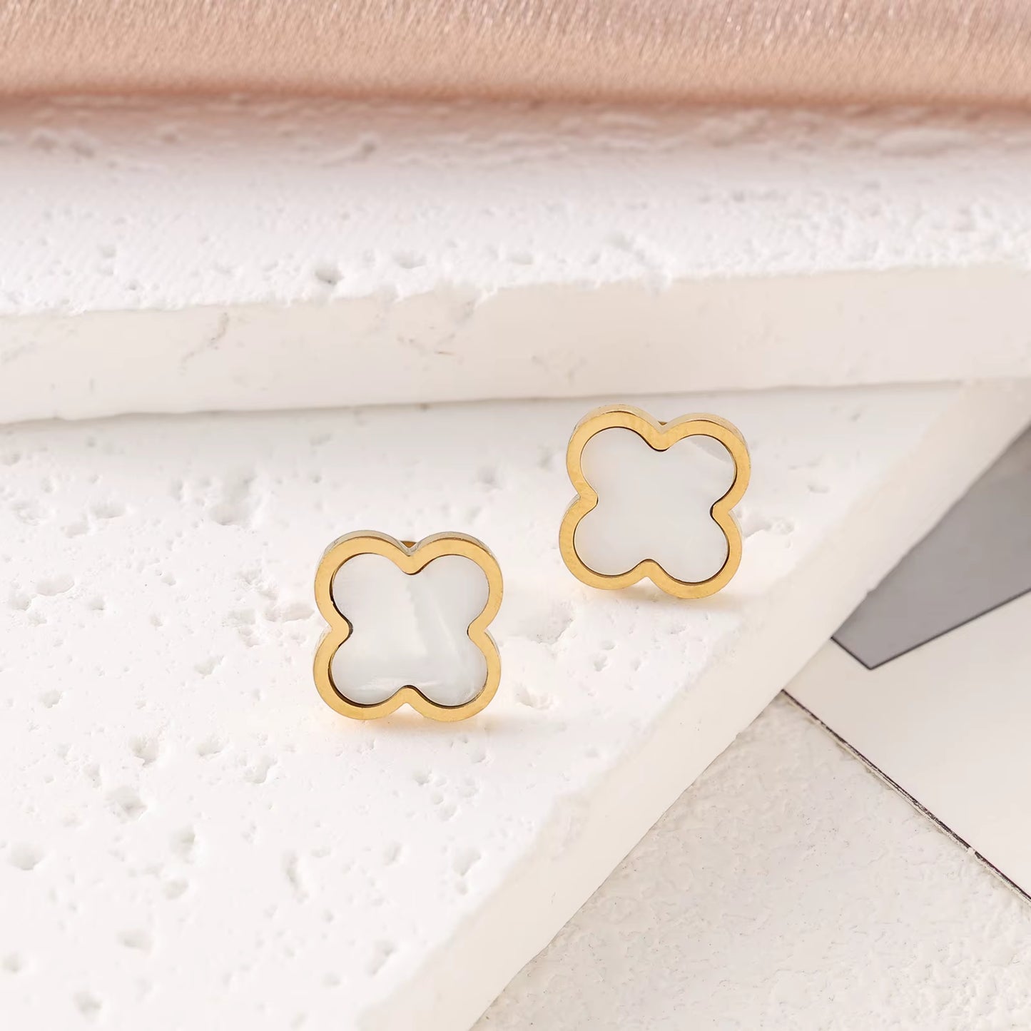 Four Leaf Clover Earrings 18mm